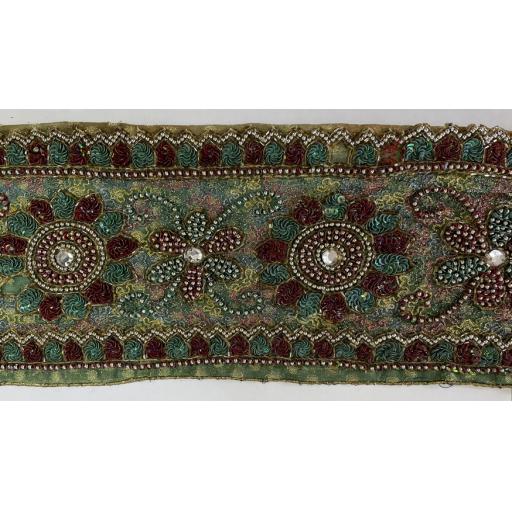 Embroidered &amp; Beaded Vintage Sari Border x 1/2 metre